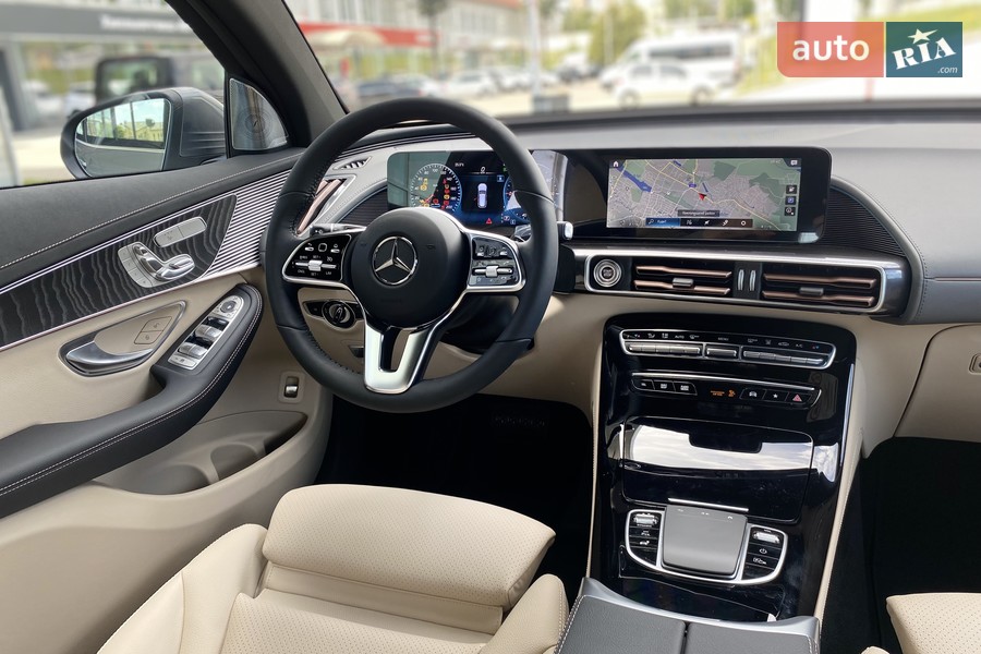 Mercedes-Benz EQC - фото 48