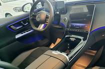 Mercedes-Benz EQE Base