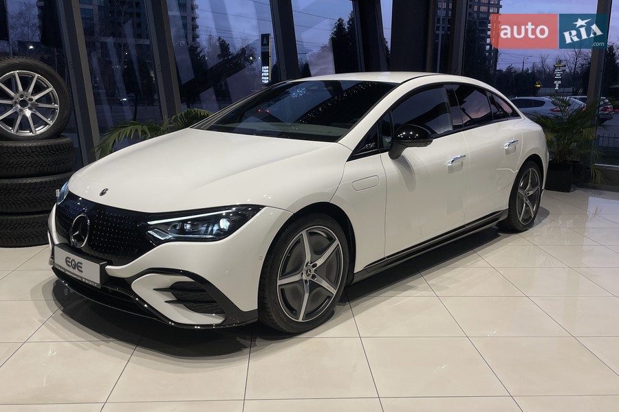 Mercedes-Benz EQE - фото 2