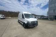 Mercedes-Benz eSprinter Base
