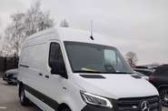 Mercedes-Benz eSprinter Pro