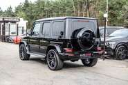 Mercedes-Benz G-Class Base