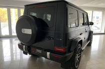 Mercedes-Benz G-Class Base