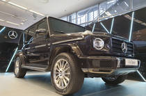 Mercedes-Benz G-Class Base