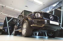 Mercedes-Benz G-Class Base