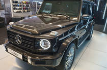 Mercedes-Benz G-Class Base