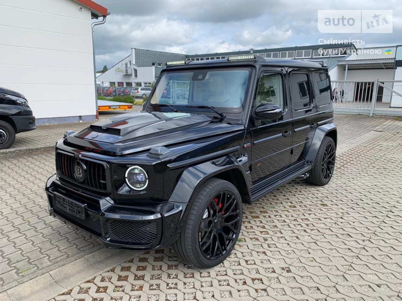 Mercedes-Benz G-Class Base