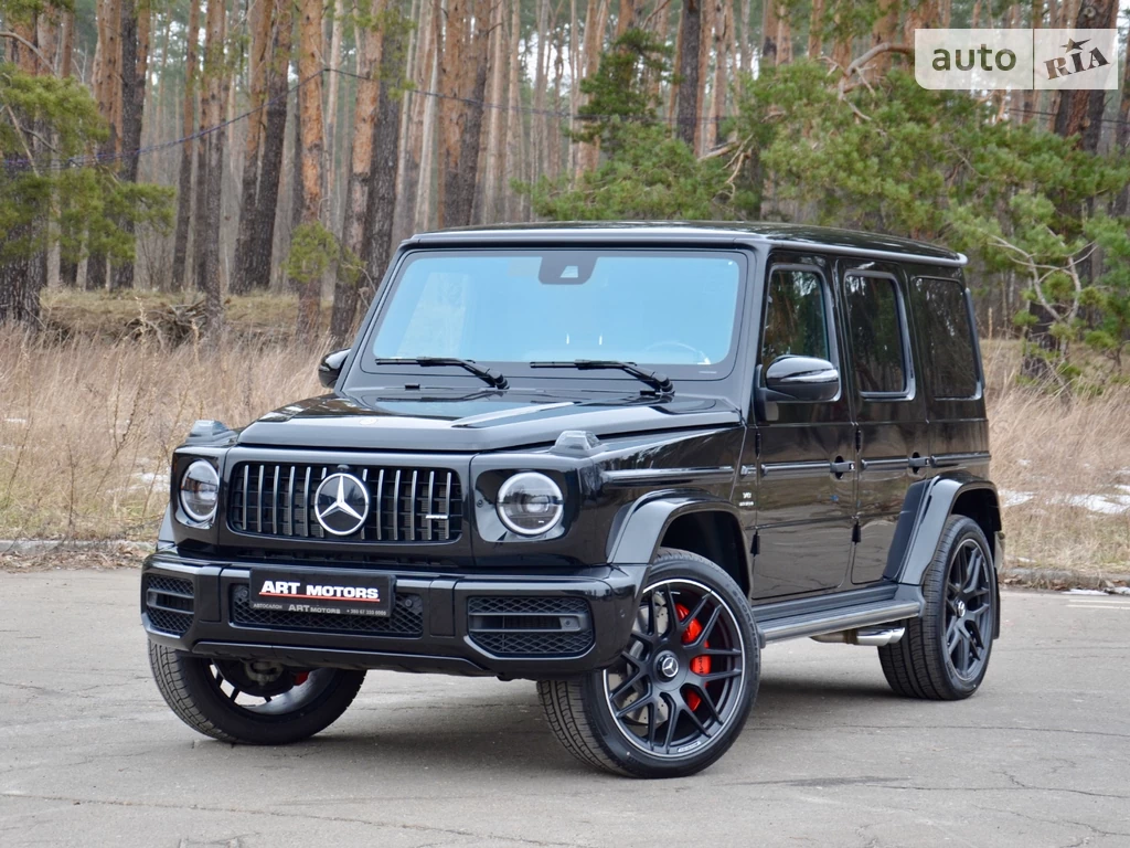 Mercedes-Benz G-Class Base