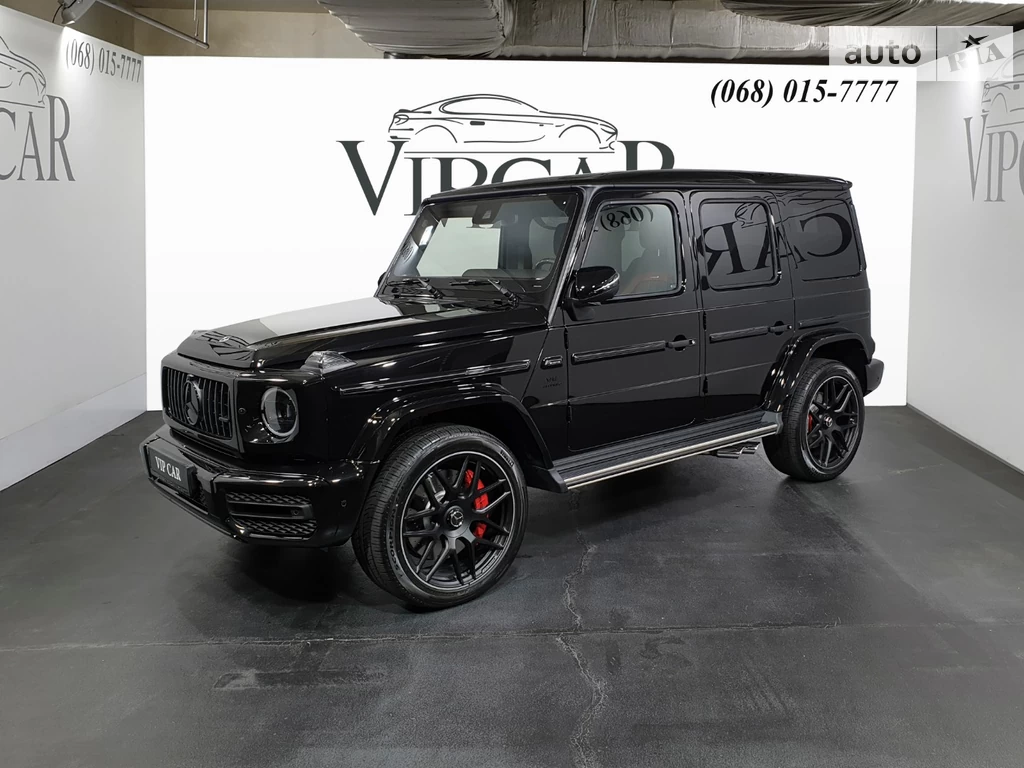 Mercedes-Benz G-Class Base