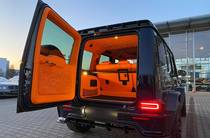 Mercedes-Benz G-Class Base