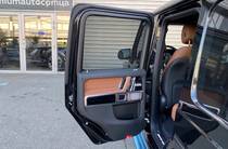 Mercedes-Benz G-Class Base