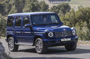 Mercedes-Benz G-Class Base