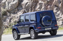 Mercedes-Benz G-Class Base