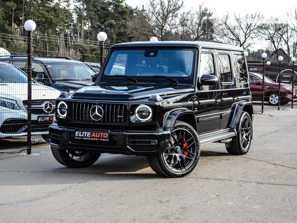 Mercedes-Benz G-Class Base