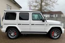 Mercedes-Benz G-Class Base