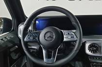 Mercedes-Benz G-Class Base