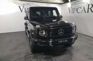 Mercedes-Benz G-Class Base