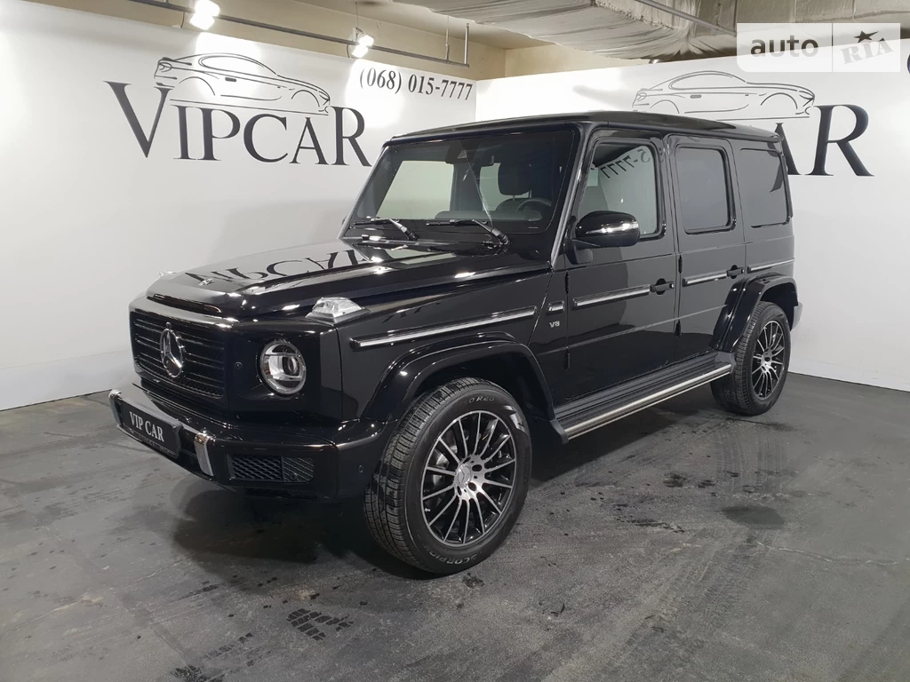 Mercedes-Benz G-Class Base