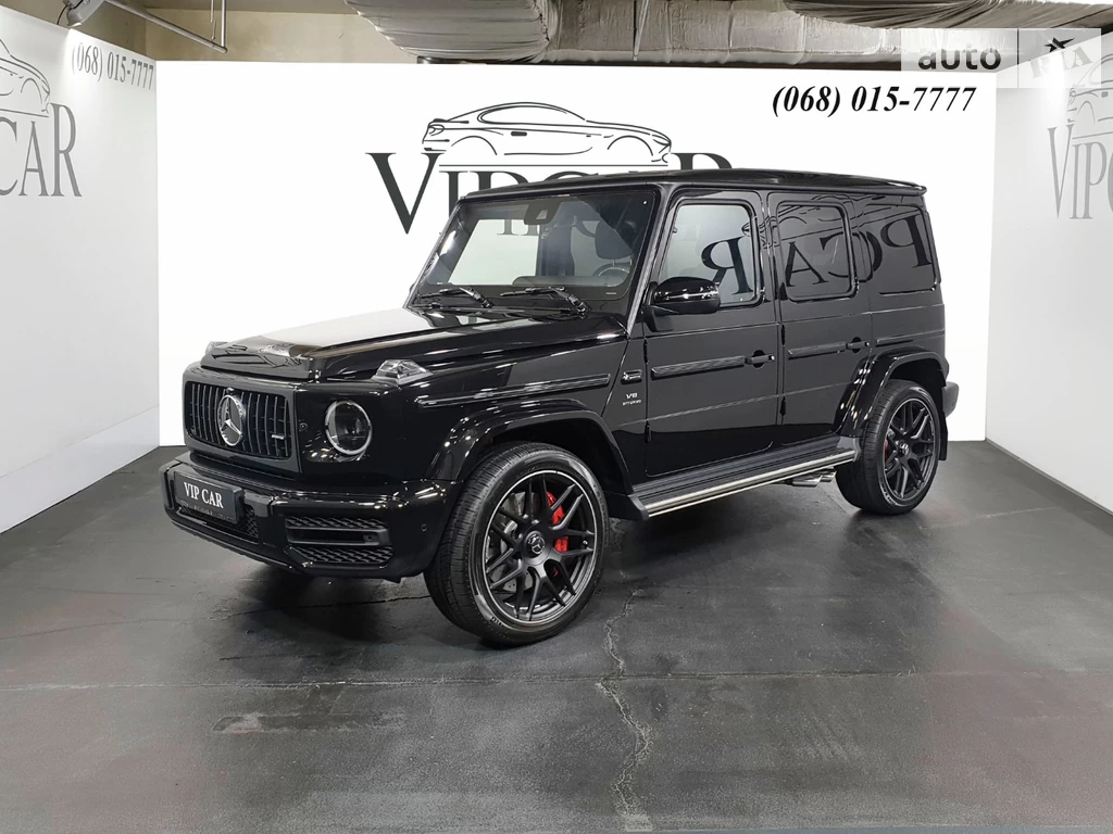 Mercedes-Benz G-Class Base