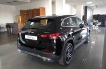 Mercedes-Benz GLA-Class Base