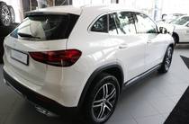 Mercedes-Benz GLA-Class Base