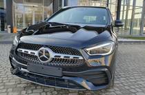 Mercedes-Benz GLA-Class Base