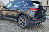 Mercedes-Benz GLA-Class Base