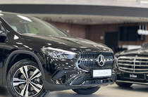 Mercedes-Benz GLA-Class Base