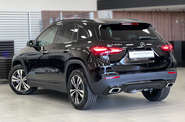 Mercedes-Benz GLA-Class Base