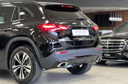 Mercedes-Benz GLA-Class Base