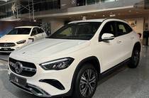 Mercedes-Benz GLA-Class Base