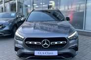 Mercedes-Benz GLA-Class Base