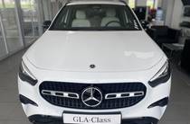 Mercedes-Benz GLA-Class Base