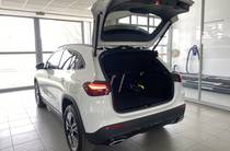 Mercedes-Benz GLA-Class Base