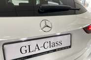 Mercedes-Benz GLA-Class Base