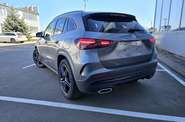 Mercedes-Benz GLA-Class Base