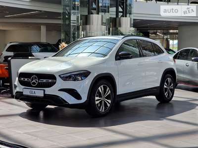 Mercedes-Benz GLA-Class 2024 Base