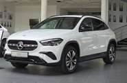 Mercedes-Benz GLA-Class Base