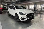 Mercedes-Benz GLA-Class Base