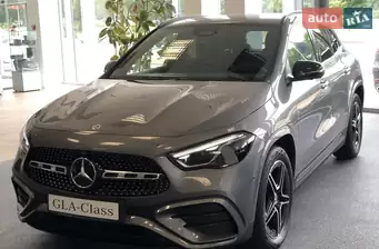 Mercedes-Benz GLA-Class Mercedes-Benz GLA-Class
