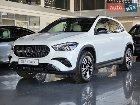 Mercedes-Benz GLA-Class 2025