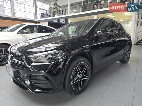 Mercedes-Benz GLA-Class 2025
