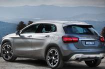 Mercedes-Benz GLA-Class Base