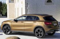 Mercedes-Benz GLA-Class Base