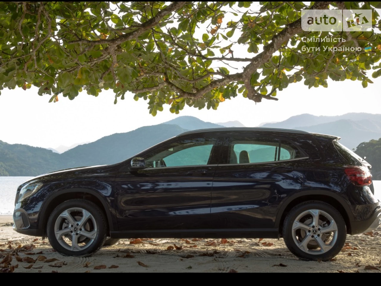 Mercedes-Benz GLA-Class Base