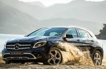 Mercedes-Benz GLA-Class Base