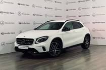 Mercedes-Benz GLA-Class Base