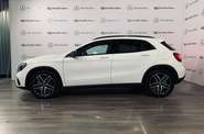 Mercedes-Benz GLA-Class Base