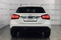 Mercedes-Benz GLA-Class Base