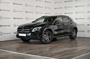 Mercedes-Benz GLA-Class Base